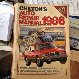 Chilton's Auto Repair Manual 1986 for domestic and Canadian cars from 1979 -1986